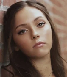 Grace, Gia