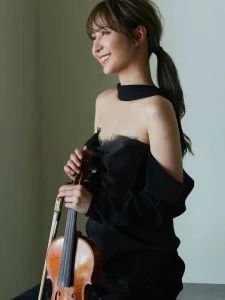 Àlainn, Sarah
